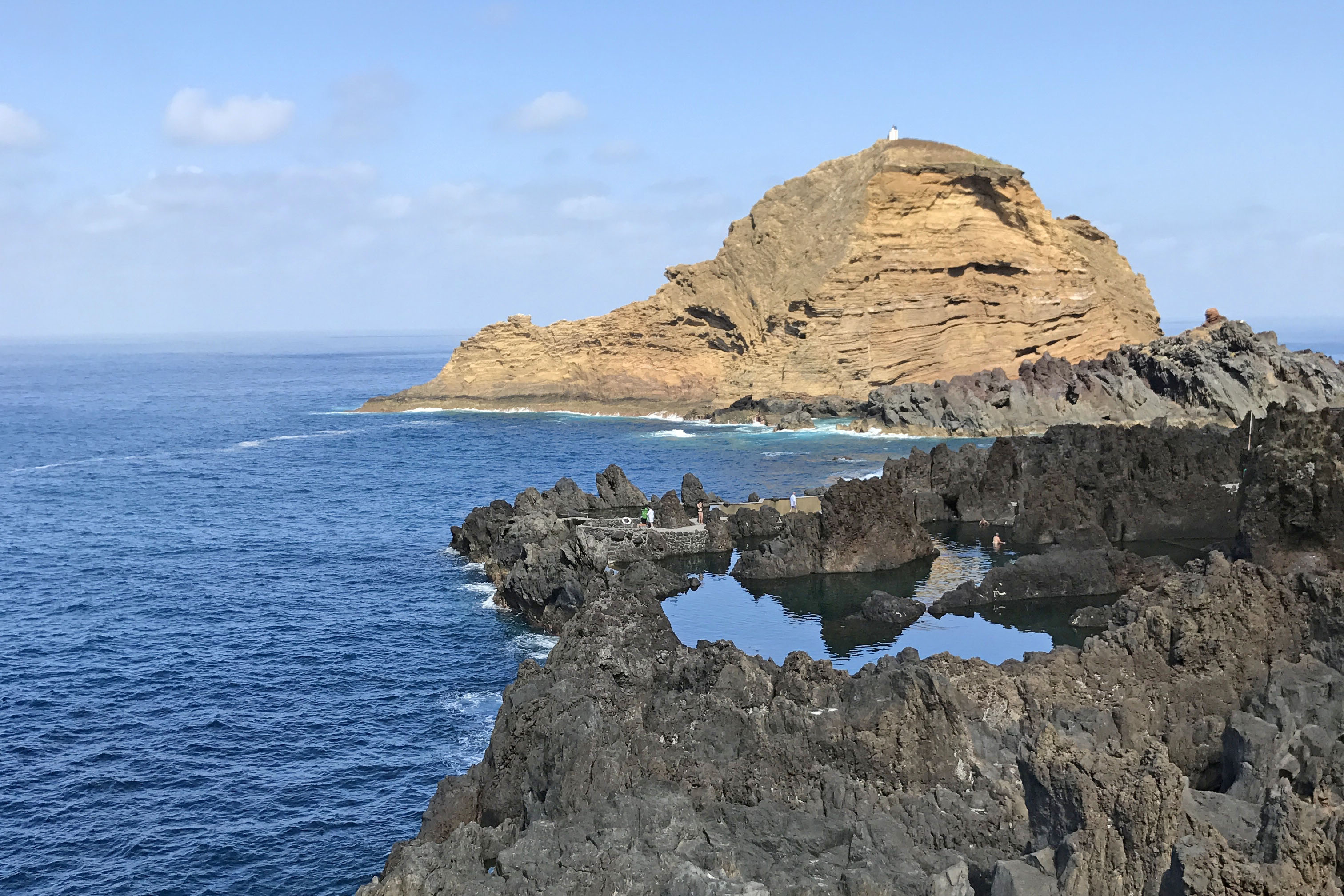 Vulcanic eternity pool Madeira